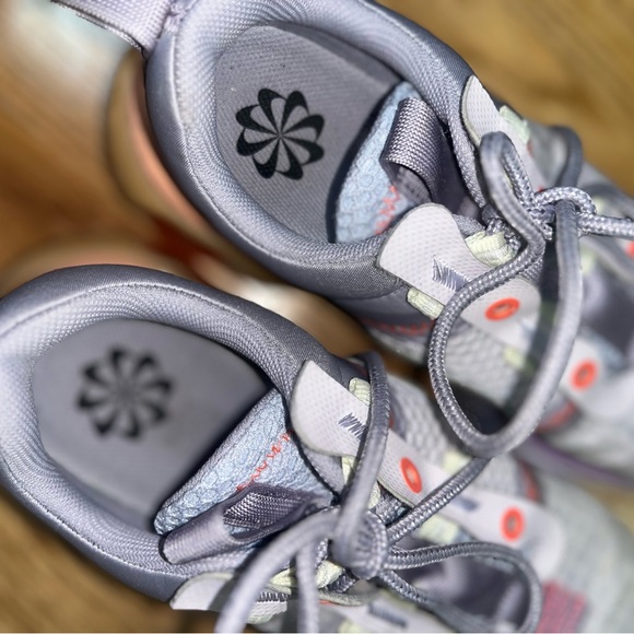 Nike Air Max EUC - Picture 6 of 9